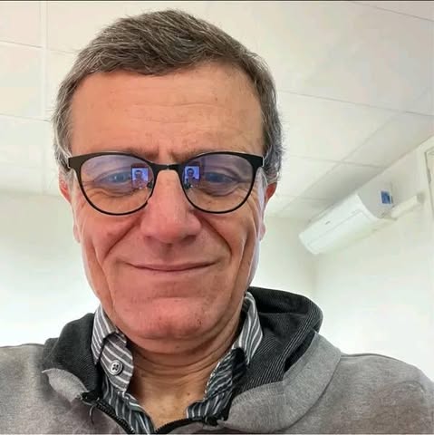 Claus R.
